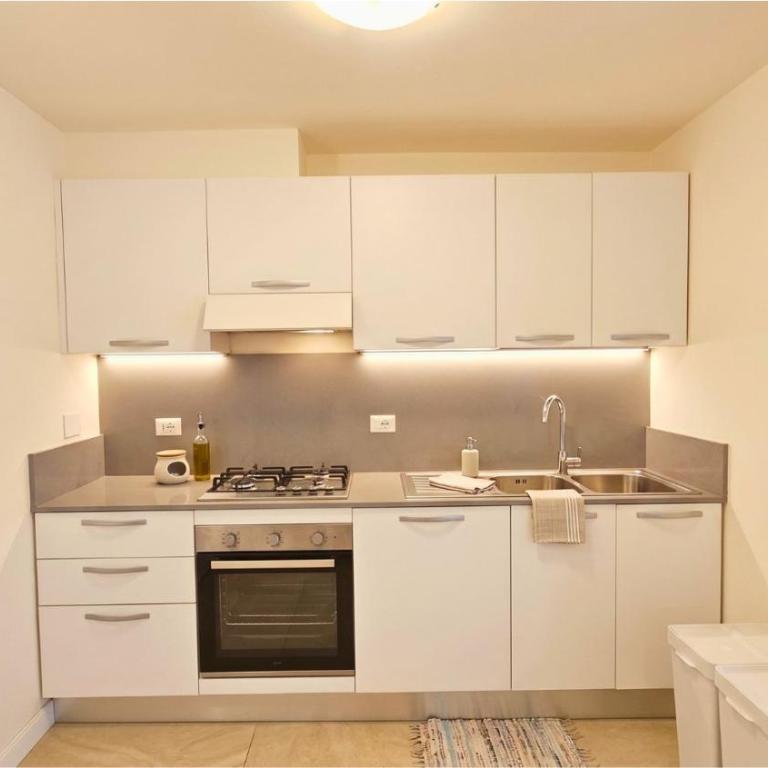 Eleganza e convivialità in centro, vista Duomo per gruppi e famiglie - Three-Bedroom Apartment - 14