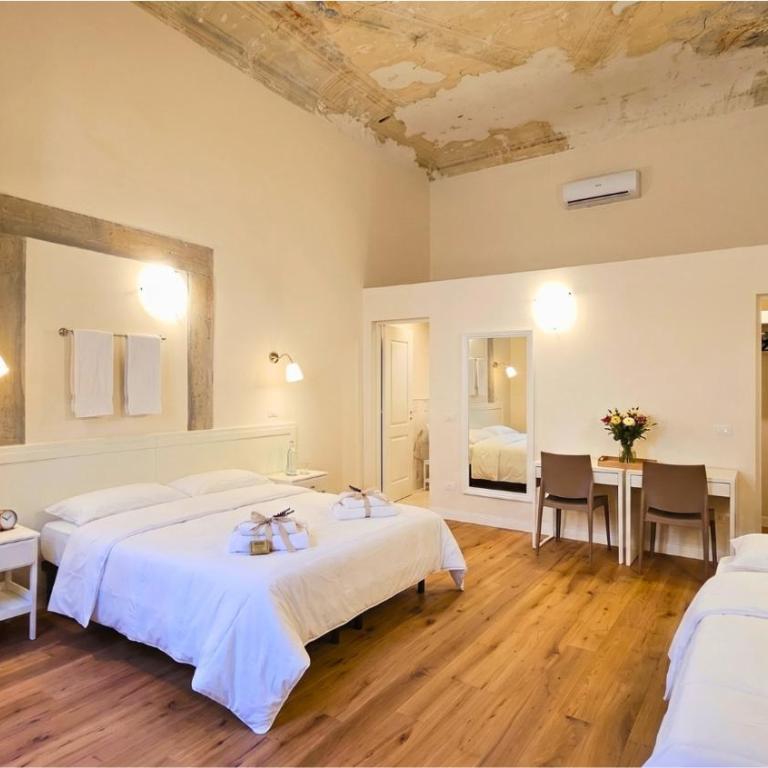 Eleganza e convivialità in centro, vista Duomo per gruppi e famiglie - Three-Bedroom Apartment - 5
