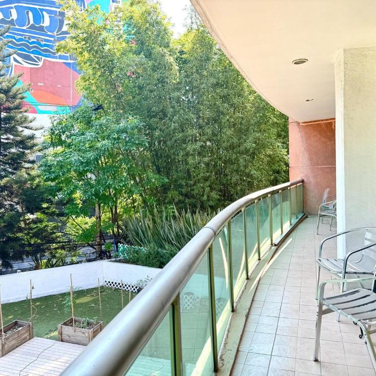 Walk 5 min to the Ángel to celebrate everything - One-Bedroom Apartment - 12