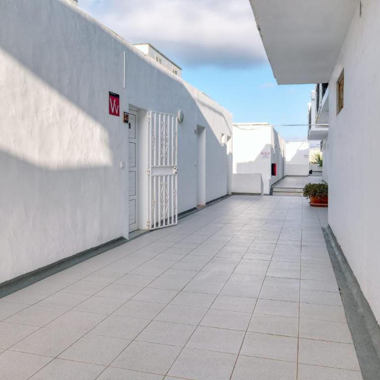 Casa Picon en Puerto del Carmen, con terraza, vistas al mar, piscina y junto a la playa - Apartment mit 2 Schlafzimmern - 32
