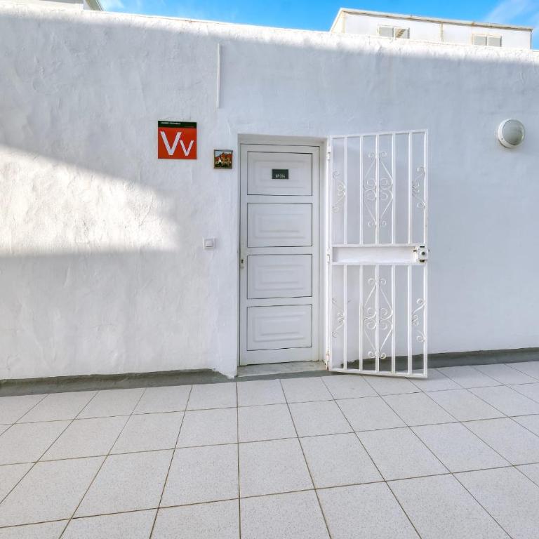 Casa Picon en Puerto del Carmen, con terraza, vistas al mar, piscina y junto a la playa - Apartment mit 2 Schlafzimmern - 33
