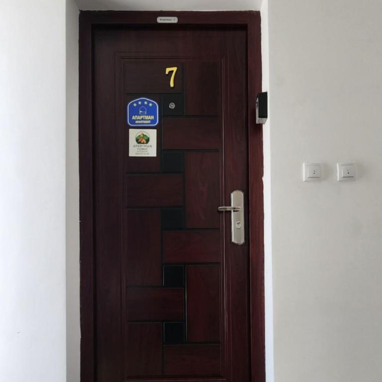 Apartman Tomić - Apartment with Mountain View - 10