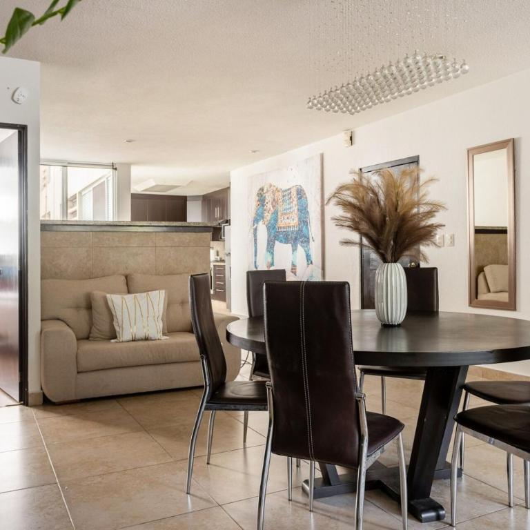 Walk to WTC, Pepsi Center y Plaza Toros - Apartamento de 2 dormitorios - 9