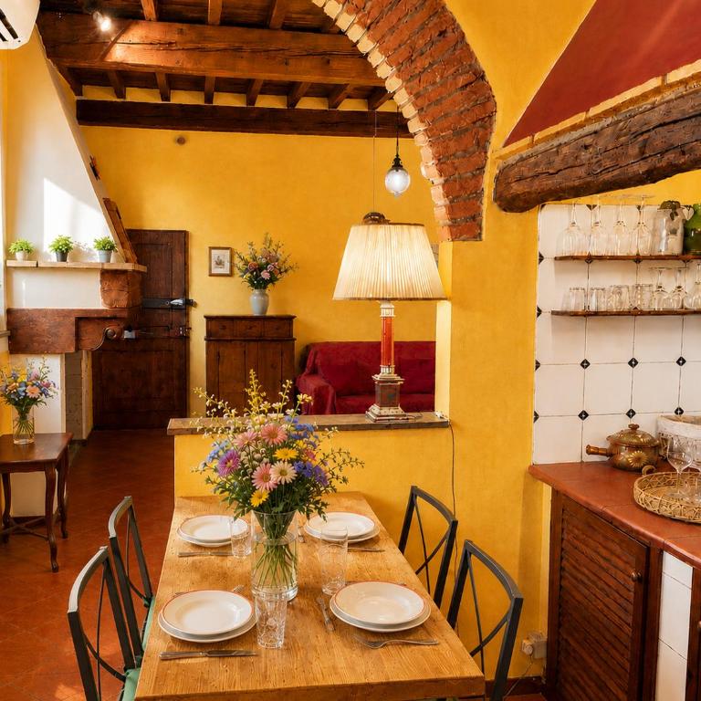 Real Rustic Tuscany Style In Center - One-Bedroom Apartment - 45