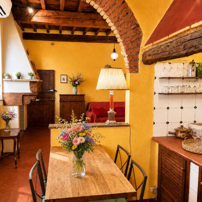 Real Rustic Tuscany Style In Center - One-Bedroom Apartment - 1