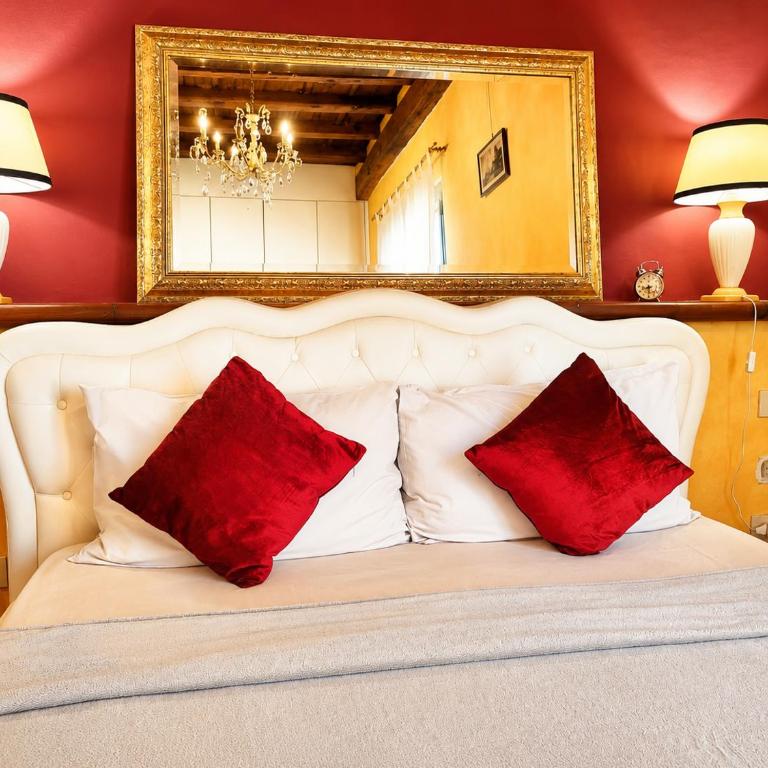 Real Rustic Tuscany Style In Center - One-Bedroom Apartment - 51
