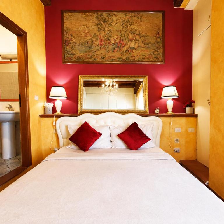 Real Rustic Tuscany Style In Center - One-Bedroom Apartment - 56