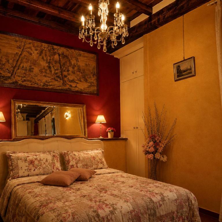 Real Rustic Tuscany Style In Center - One-Bedroom Apartment - 85