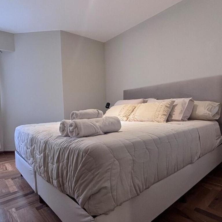  - Room #1713987101 - 4