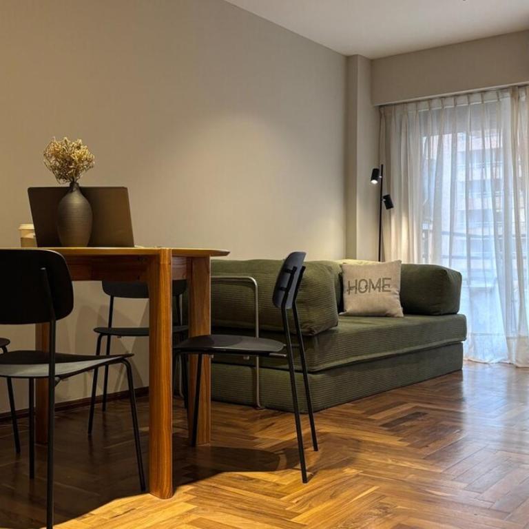  - Room #1713987101 - 14