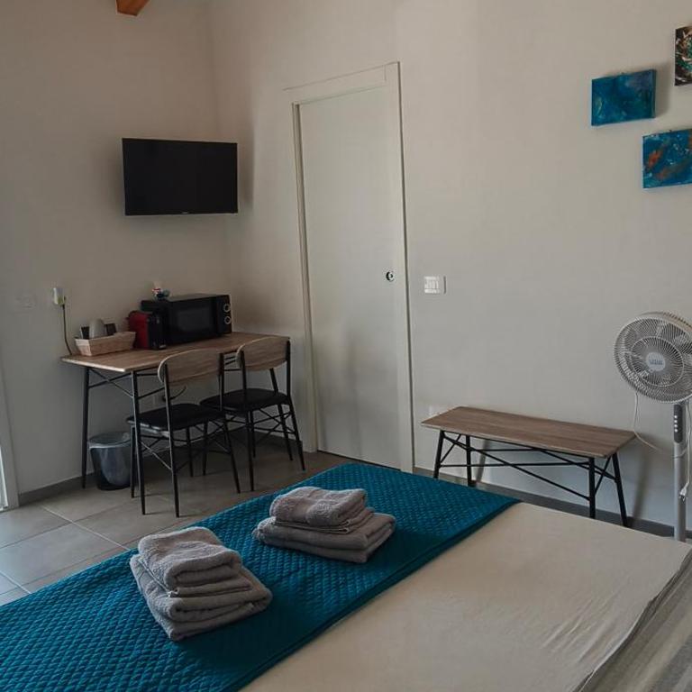 Villa Il Rimedio affittacamere - Camera Matrimoniale con Bagno Privato - 4