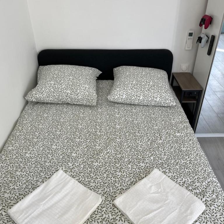  - Room #1713990601 - 5