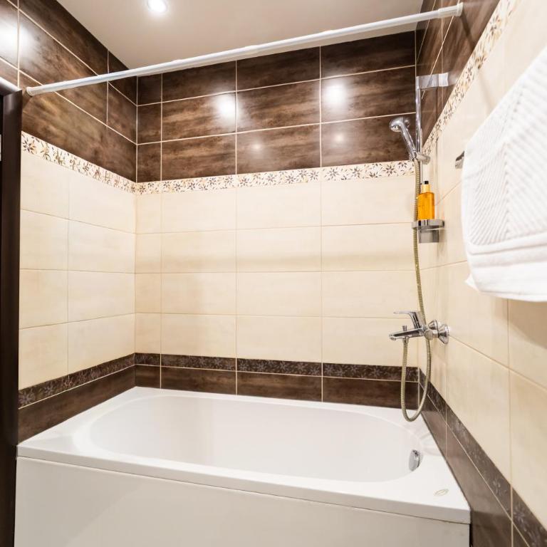  - Room #1713997701 - 40