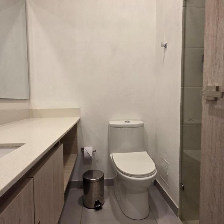  - Room #1714002101 - 24