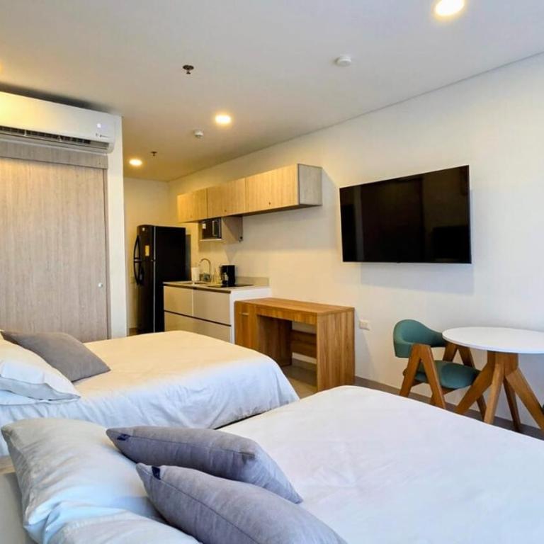  - Room #1714002101 - 3