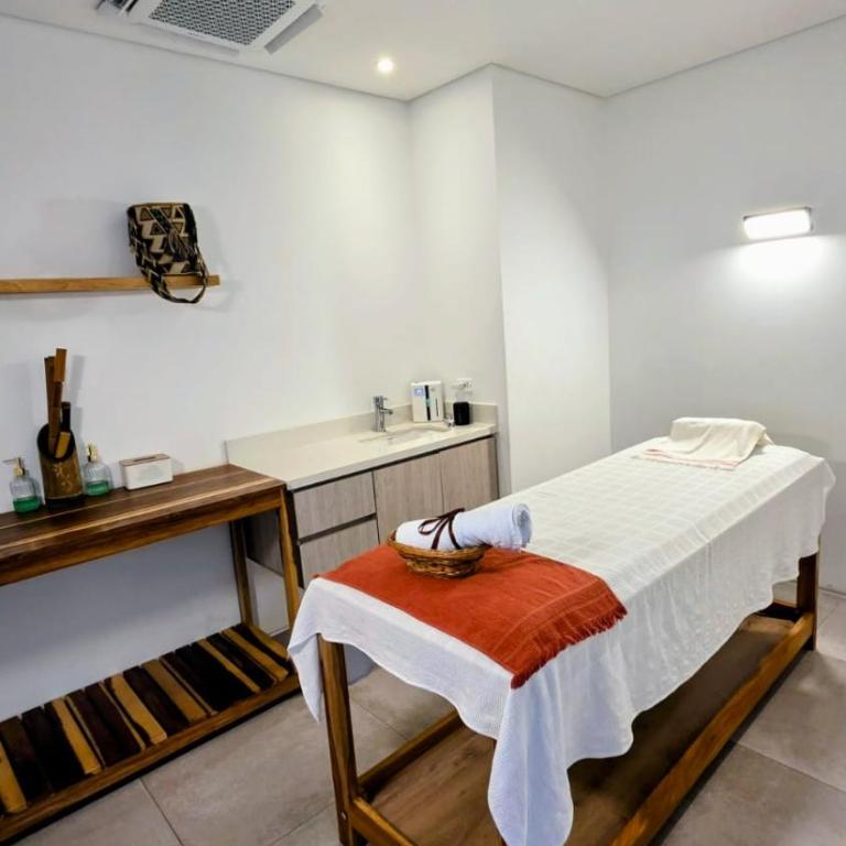  - Room #1714002101 - 38