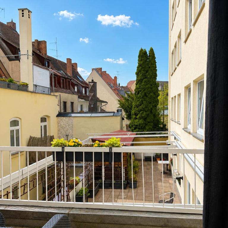 Burghotel Nürnberg - Familienzimmer mit Balkon - 7