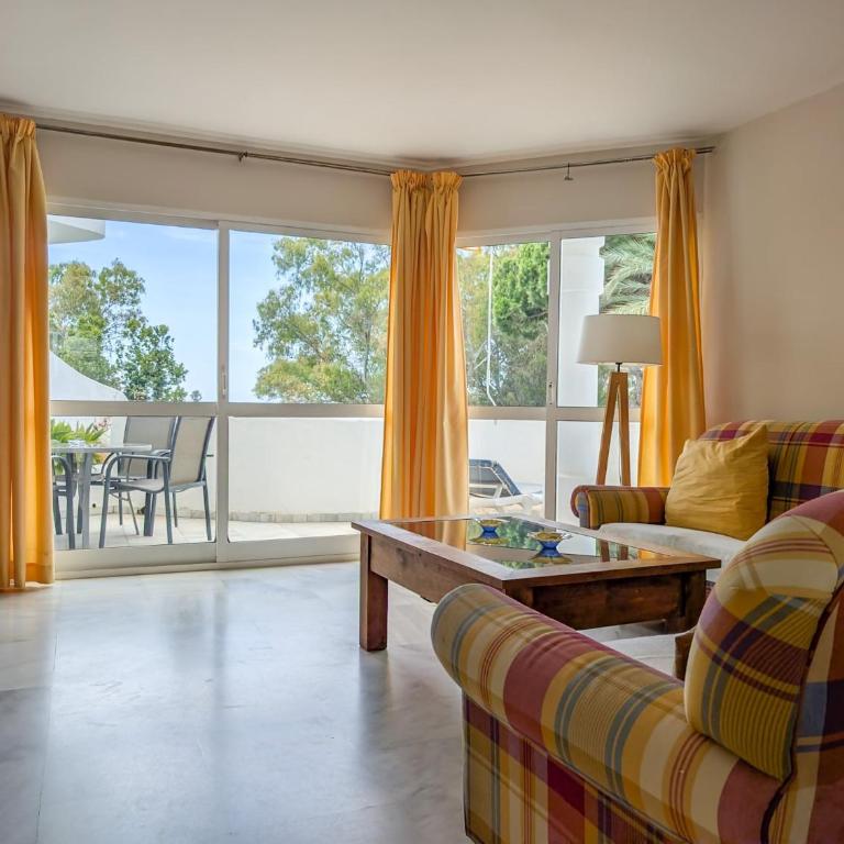 Pinos: Serene 2BD w/pool, views & walk to beach - Apartamento de 2 dormitorios - 44