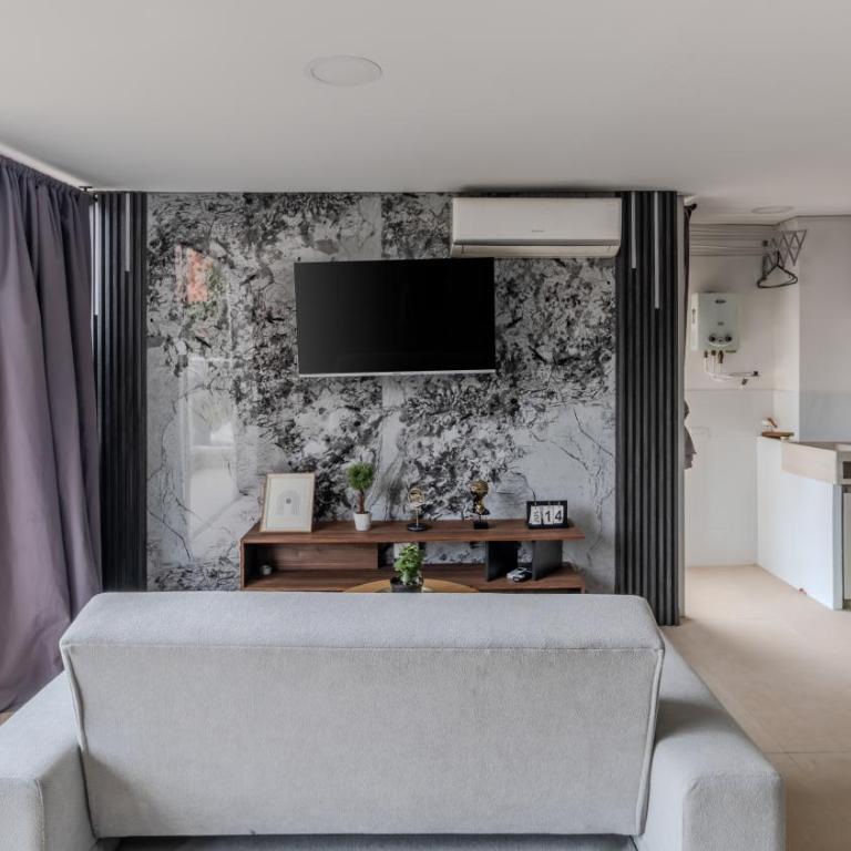 - Room #1714011601 - 3