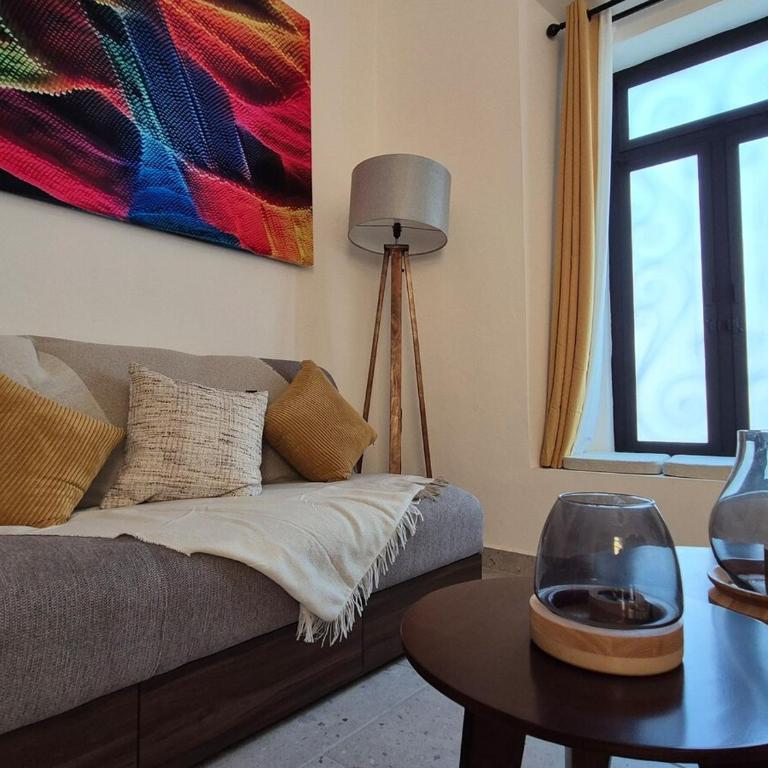  - Room #1714012401 - 11