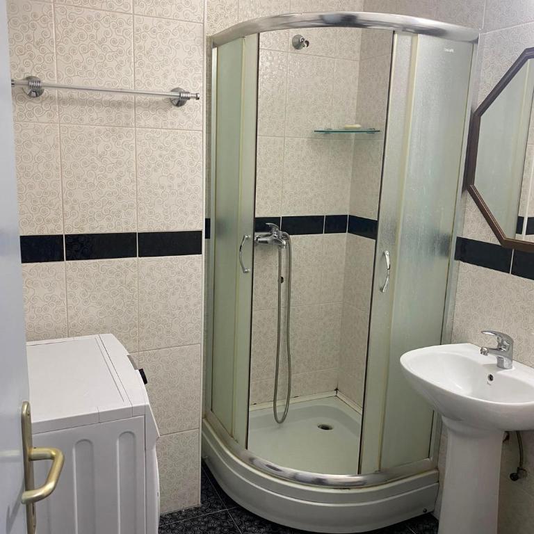  - Room #1714024301 - 8