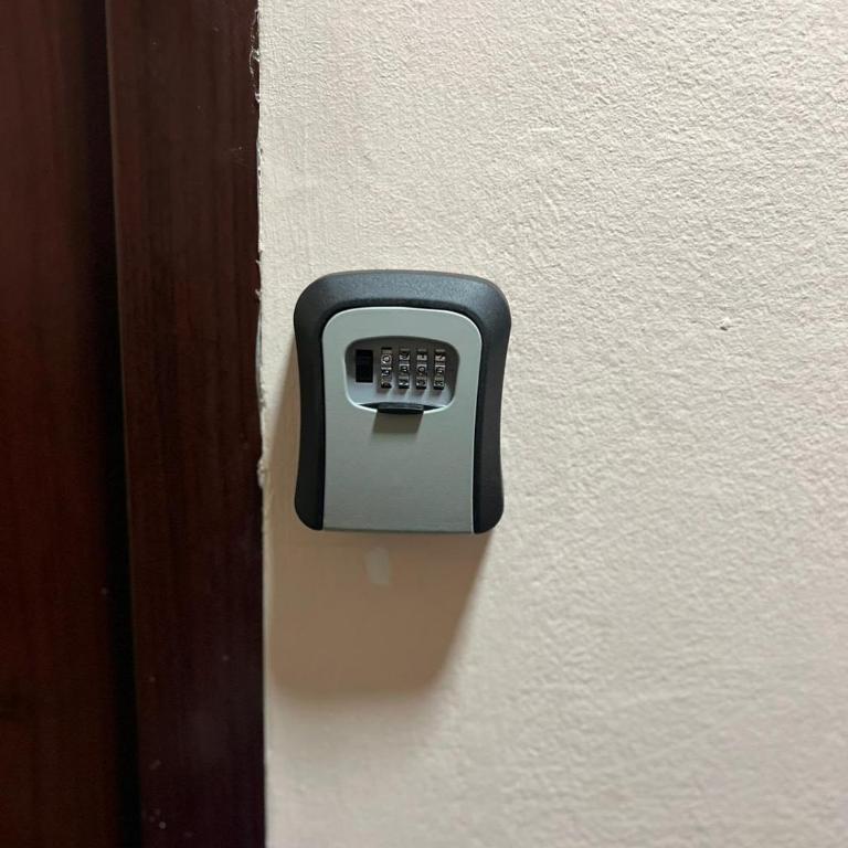 - Room #1714024301 - 16