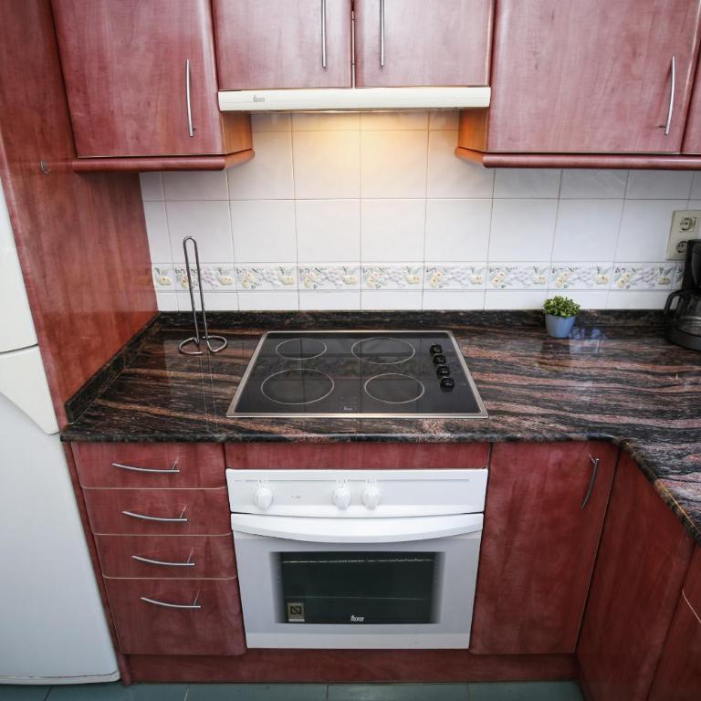  - Room #1714032401 - 13