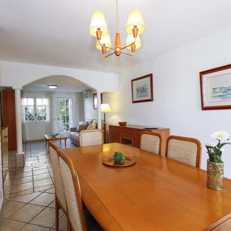  - Room #1714032401 - 22