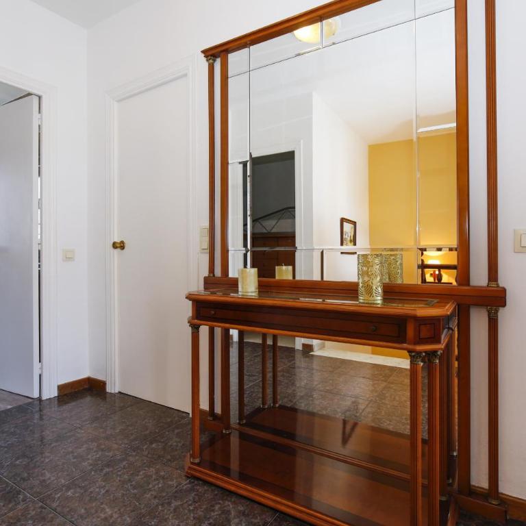  - Room #1714032401 - 24