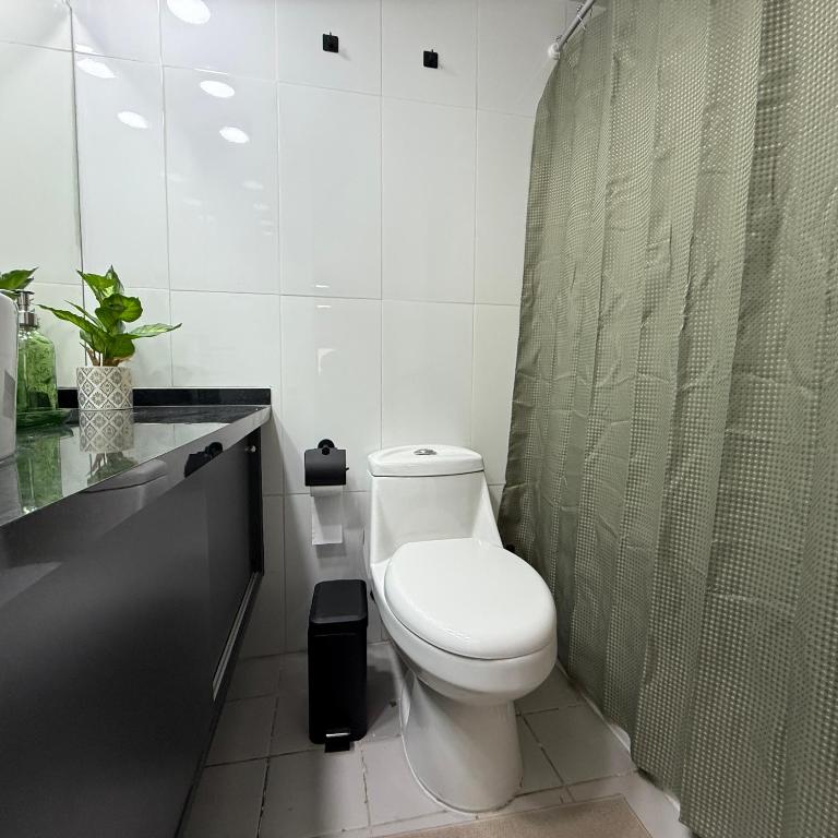  - Room #1714033801 - 4