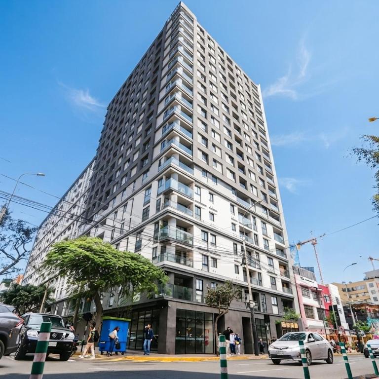 Luxury Apartment Best Location in Miraflores - Two-Bedroom Apartment - 10