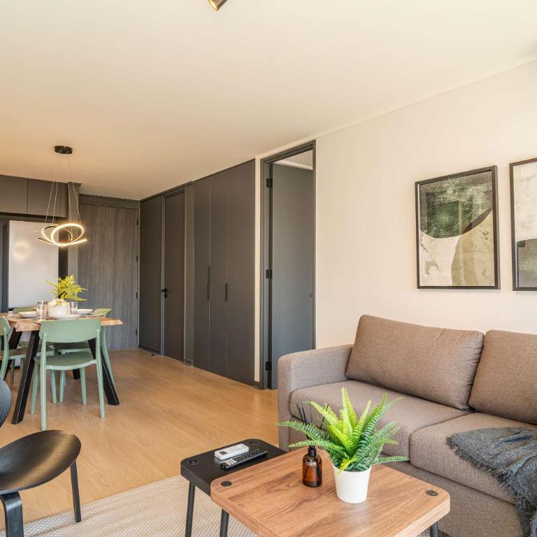  - Room #1714034701 - 16