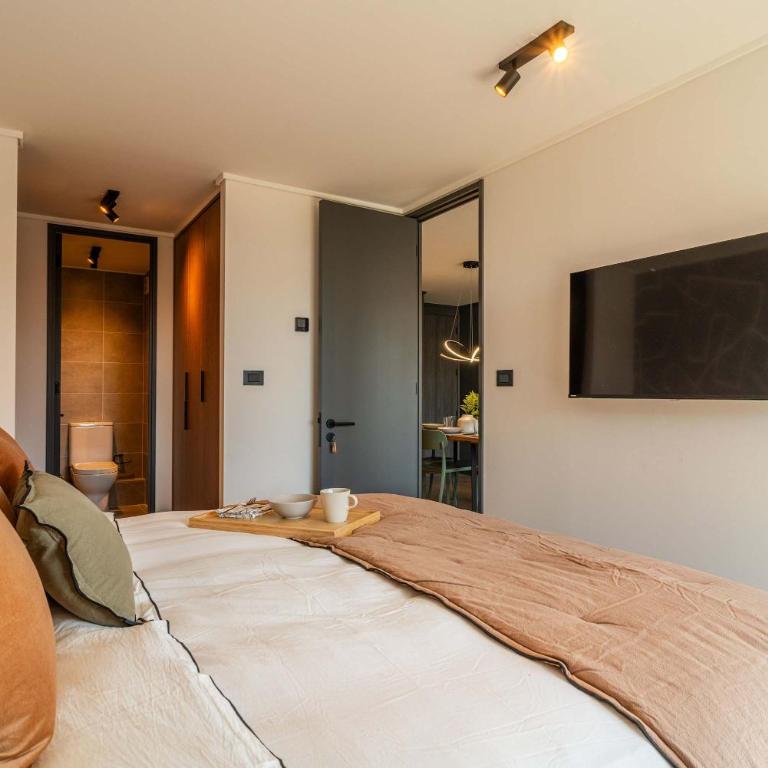  - Room #1714034701 - 25