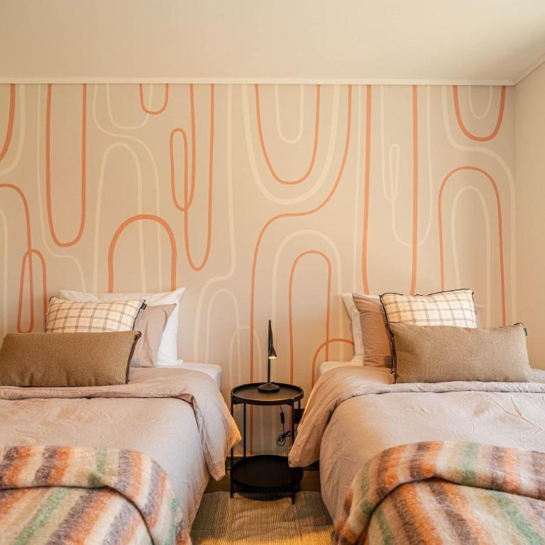  - Room #1714034701 - 26