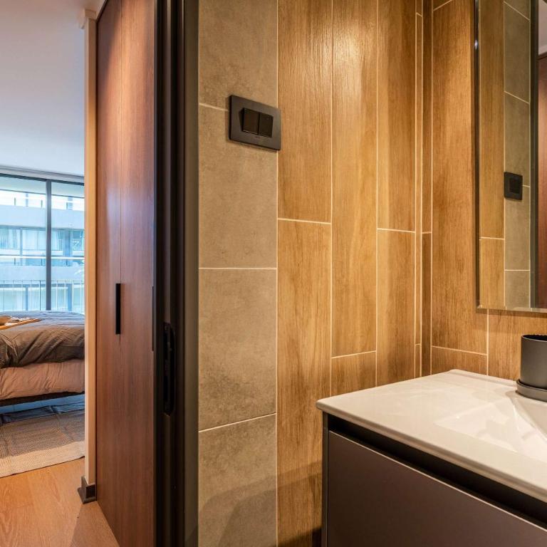  - Room #1714035201 - 34