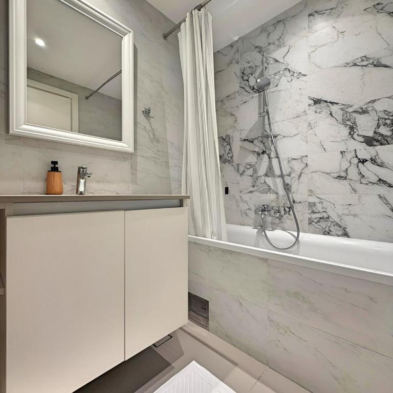  - Room #1714042801 - 5