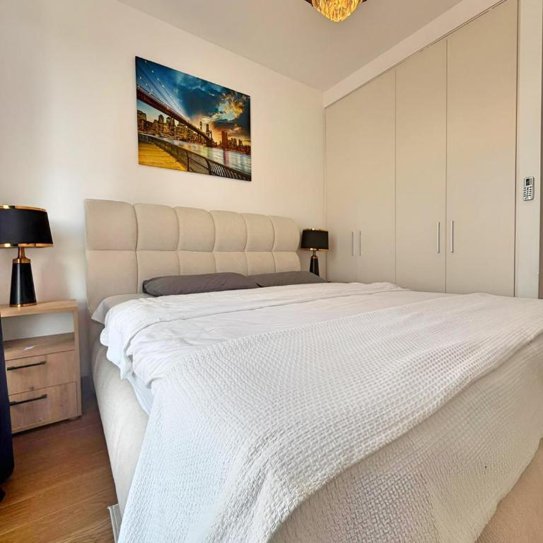  - Room #1714042801 - 6