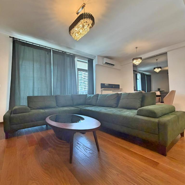 - Room #1714042801 - 10