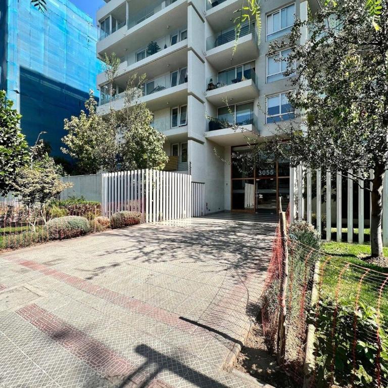 1D en Ñuñoa con Estacionamiento - One-Bedroom Apartment - 20