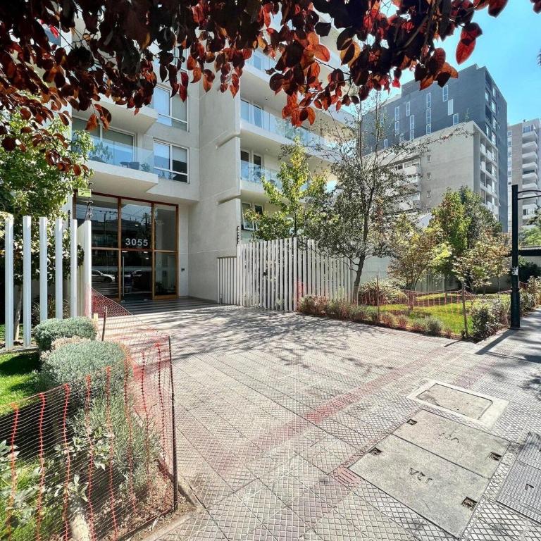 1D en Ñuñoa con Estacionamiento - One-Bedroom Apartment - 21