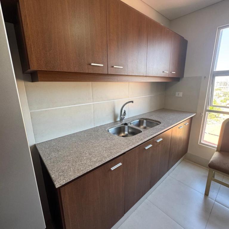 - Room #1714046001 - 3