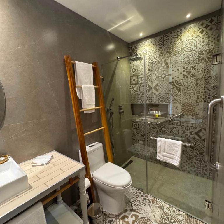 Hostal Suite Le Fabrique - Room #809327704 - 9