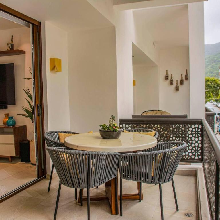 Brand NEW Condo in Heart of Zona Romantica - Apartment - 10