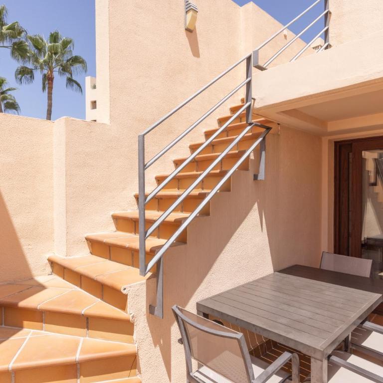 Sea View & Wave Sound Retreat with Private Pool - Apartment mit 2 Schlafzimmern - 8