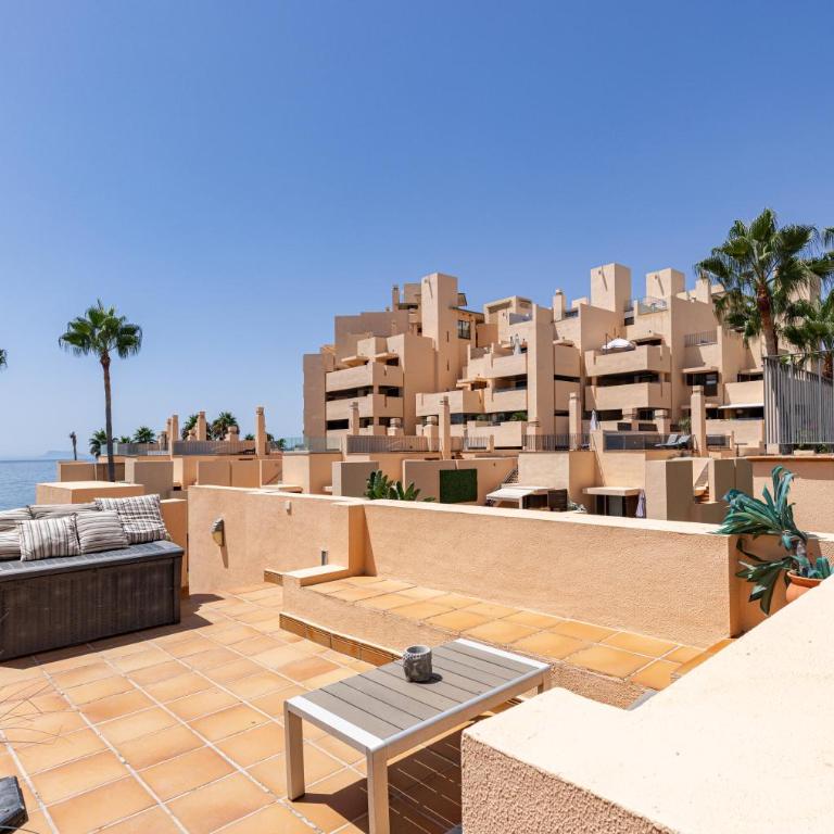 Sea View & Wave Sound Retreat with Private Pool - Apartment mit 2 Schlafzimmern - 34