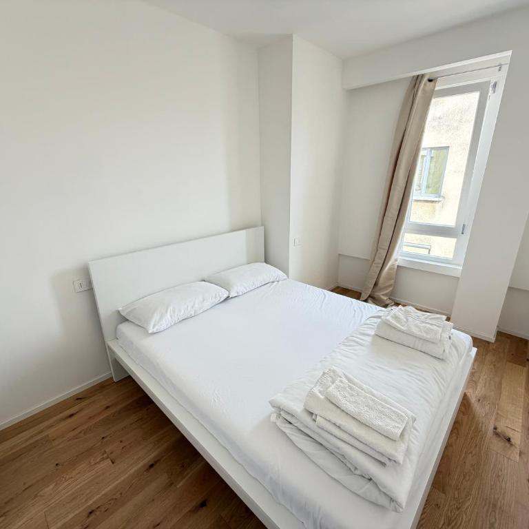  - Room #1714057701 - 25
