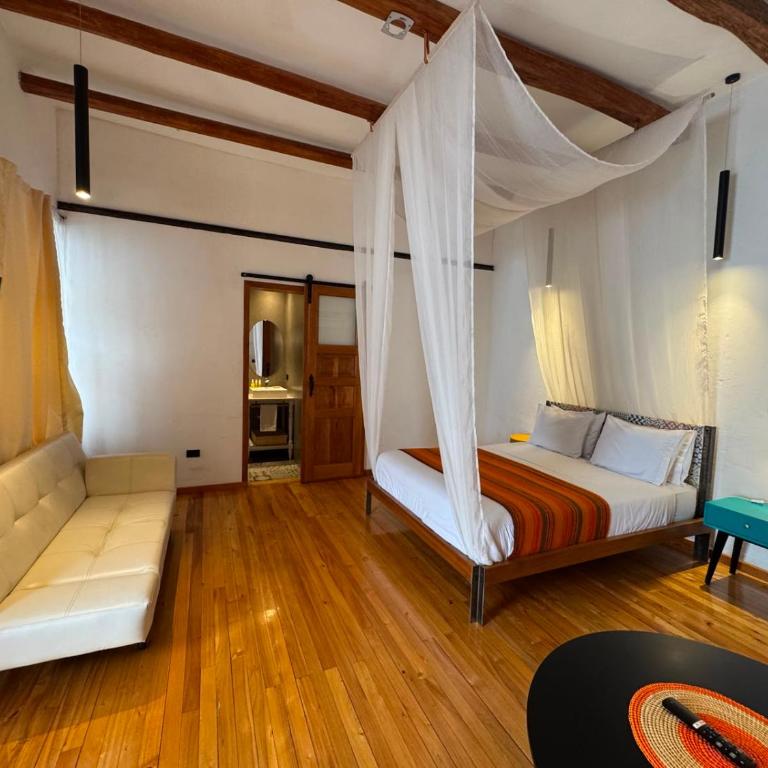 Hostal Suite Le Fabrique - Habitación Doble Deluxe - 16