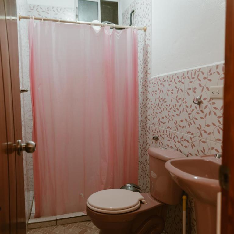 PELICAN TOURS - Room #954260809 - 5