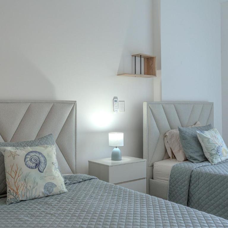  - Room #1714064801 - 4