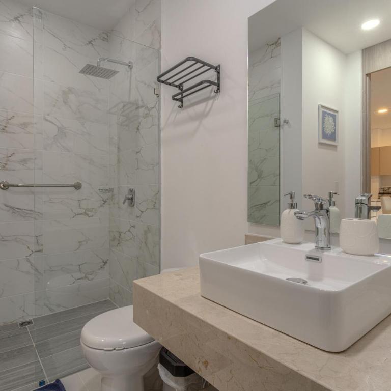  - Room #1714064801 - 30